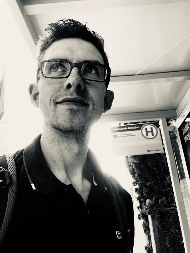 Burkhard Schütze (MSc) - Osteopathie Privatpraxis