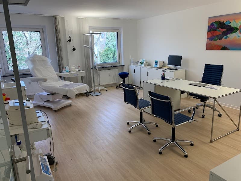Heilpraktiker Burkhard Schroeder im Med-Zentrum